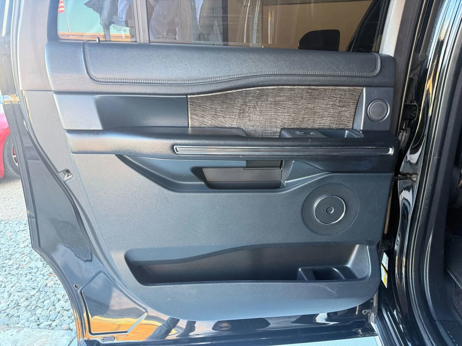 Used 2018 Ford Expedition Max Limited w/ Equipment Group 301A image 20