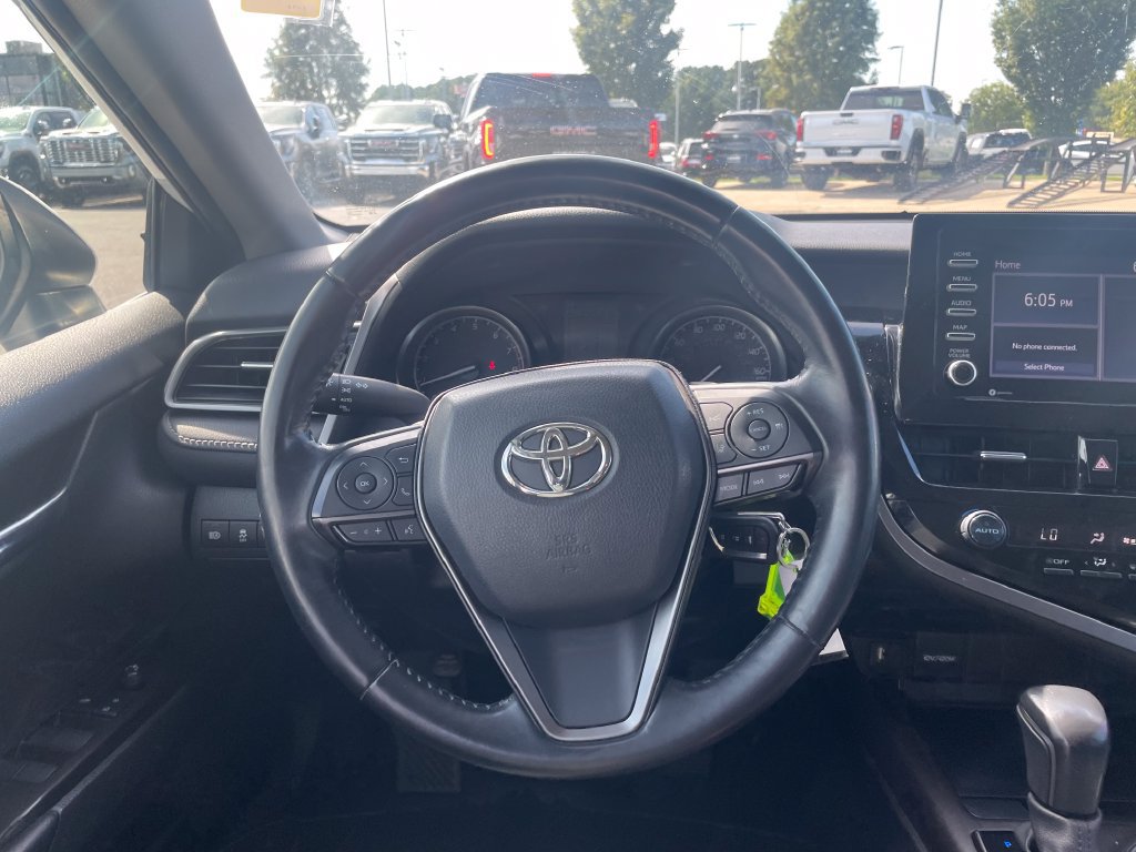 Used 2021 Toyota Camry SE FWD image 23
