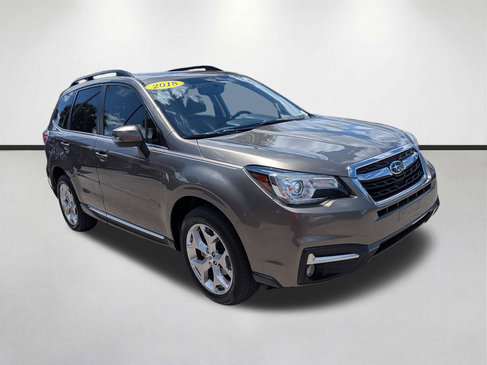 Used 2018 Subaru Forester 2.5i Touring AWD/4WD image 1