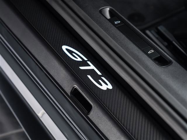 Used 2025 Porsche 911 GT3 image 23