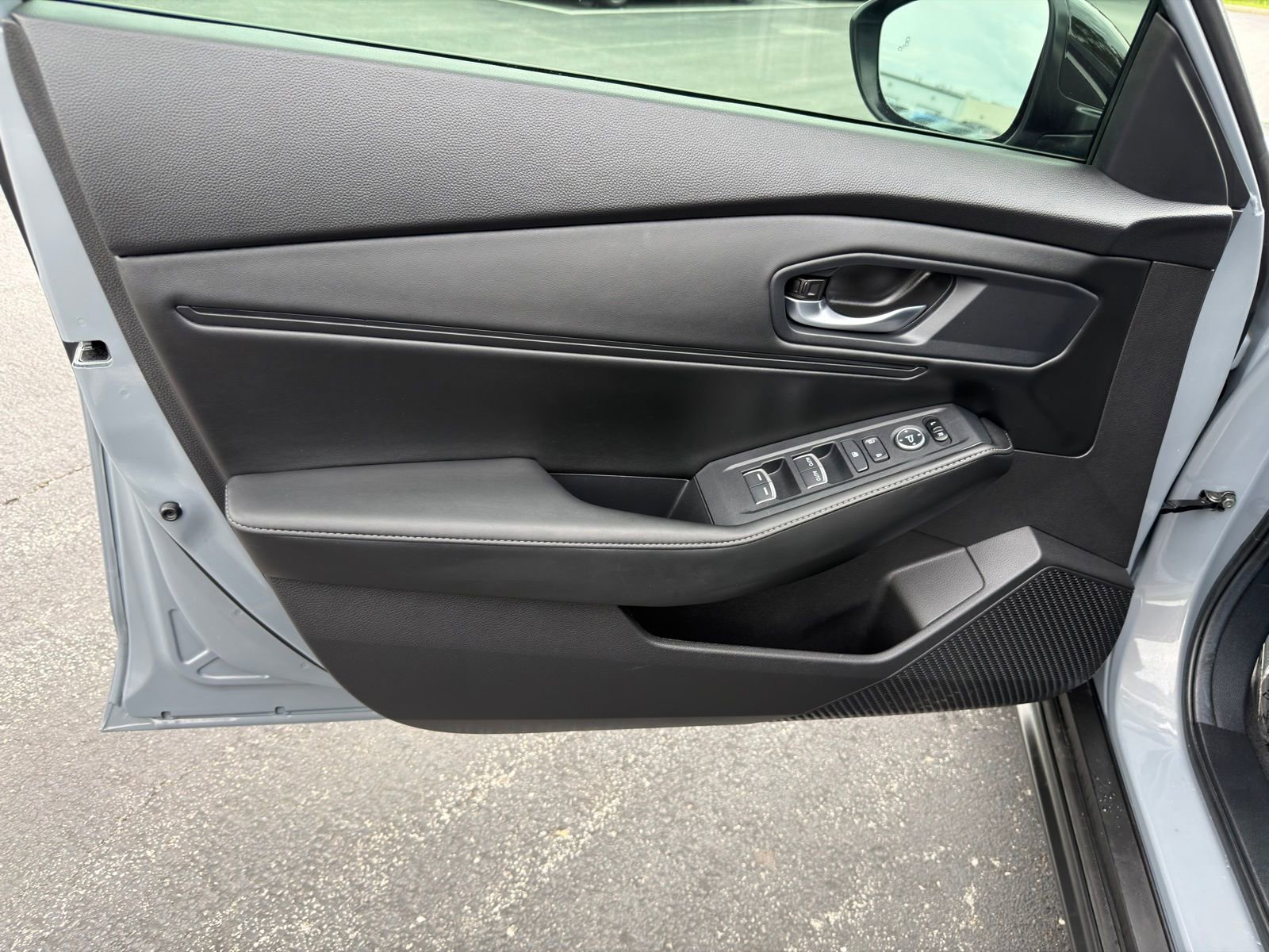 Used 2024 Honda Accord Sport image 11