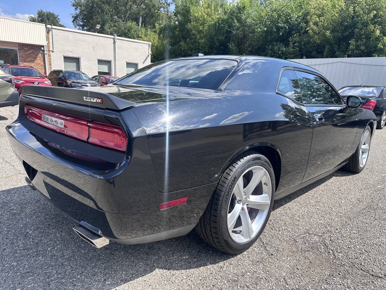Used 2010 Dodge Challenger SRT8 w/ SRT Option Group II RWD image 7