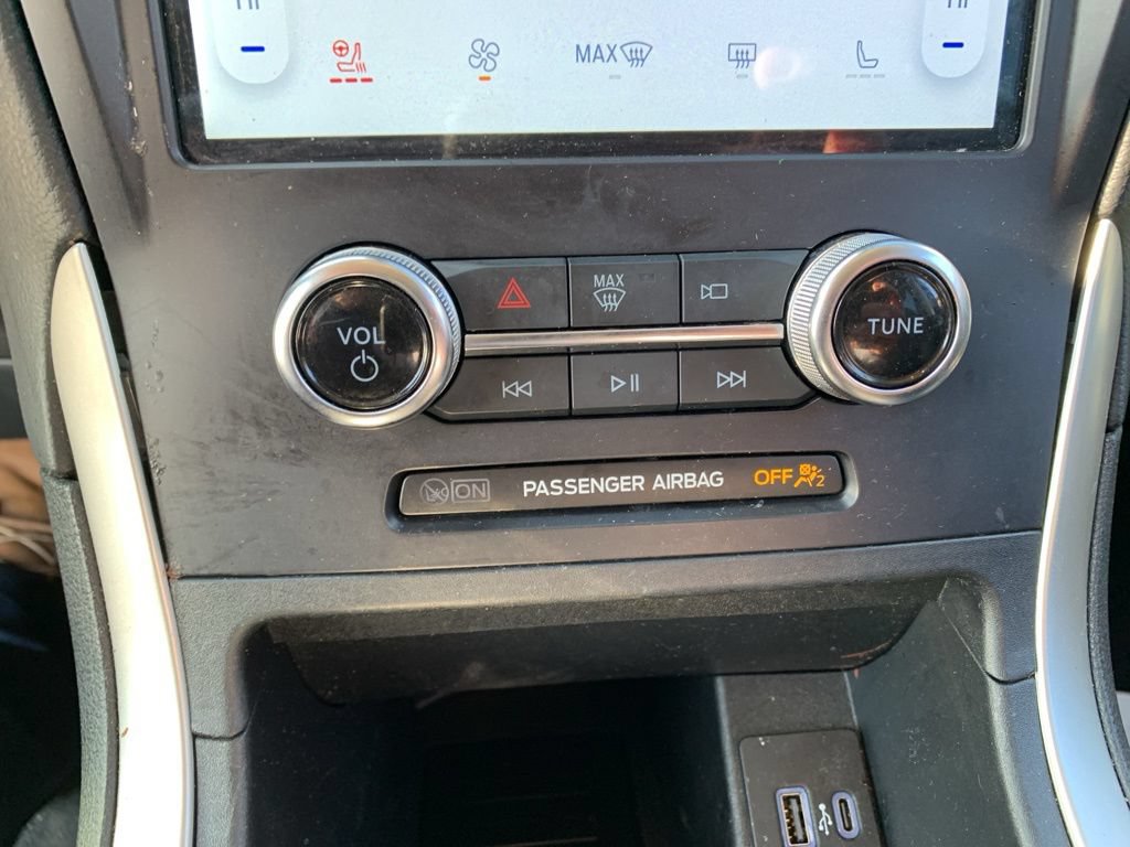 Certified 2024 Ford Edge SEL w/ Convenience Package AWD/4WD image 37