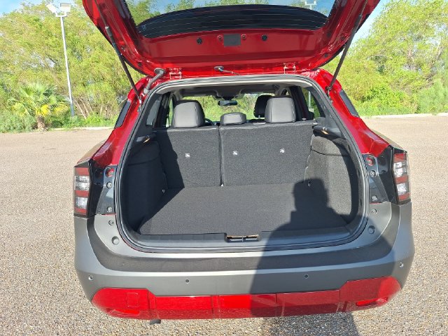 New 2027 Nissan Kicks SR AWD/4WD image 23