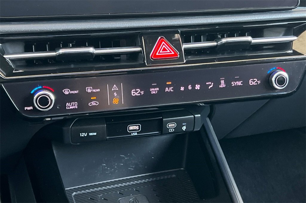 Used 2023 Kia Niro Wave image 22