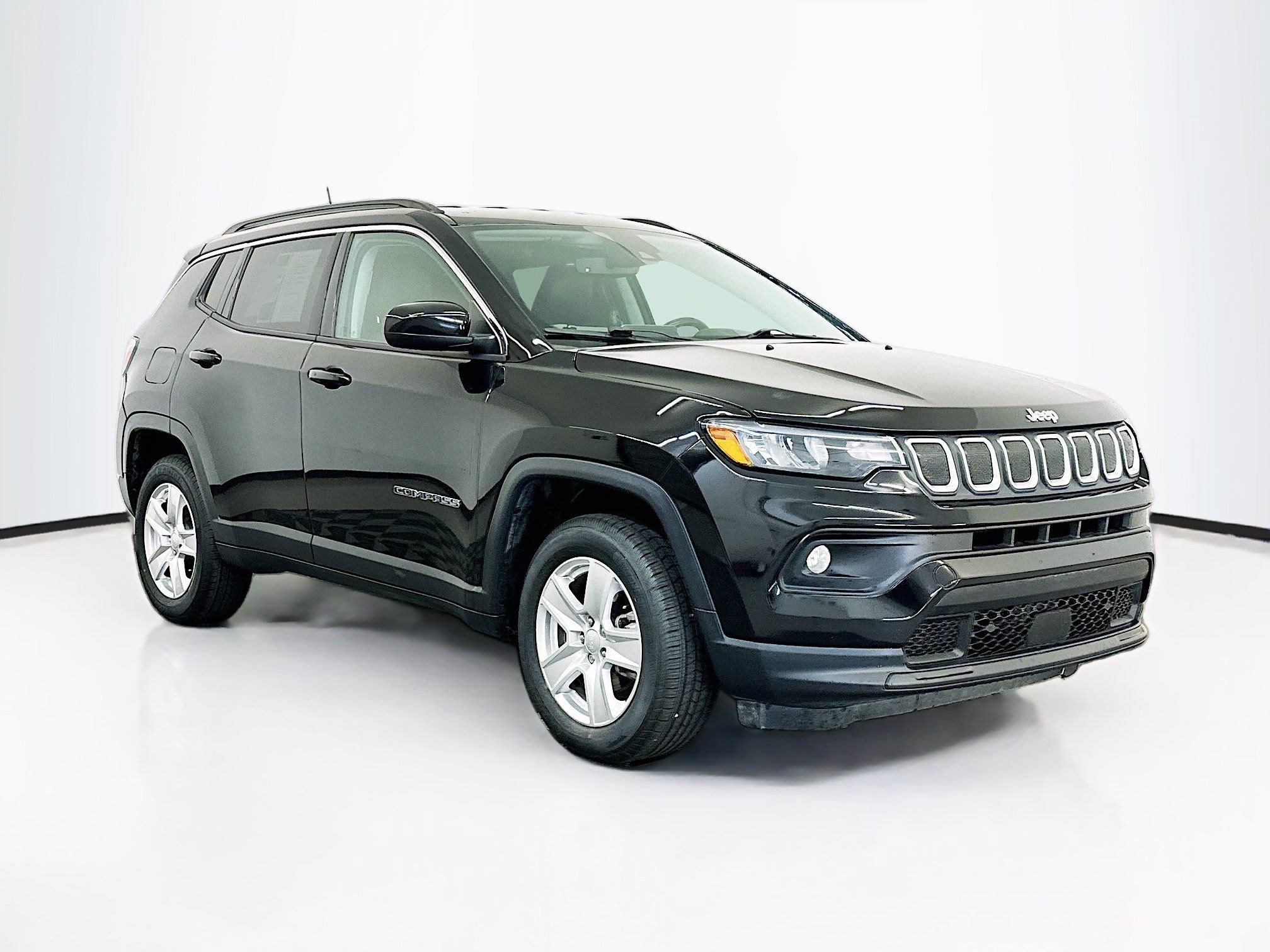 Used 2022 Jeep Compass Latitude w/ Convenience Group AWD/4WD image 6
