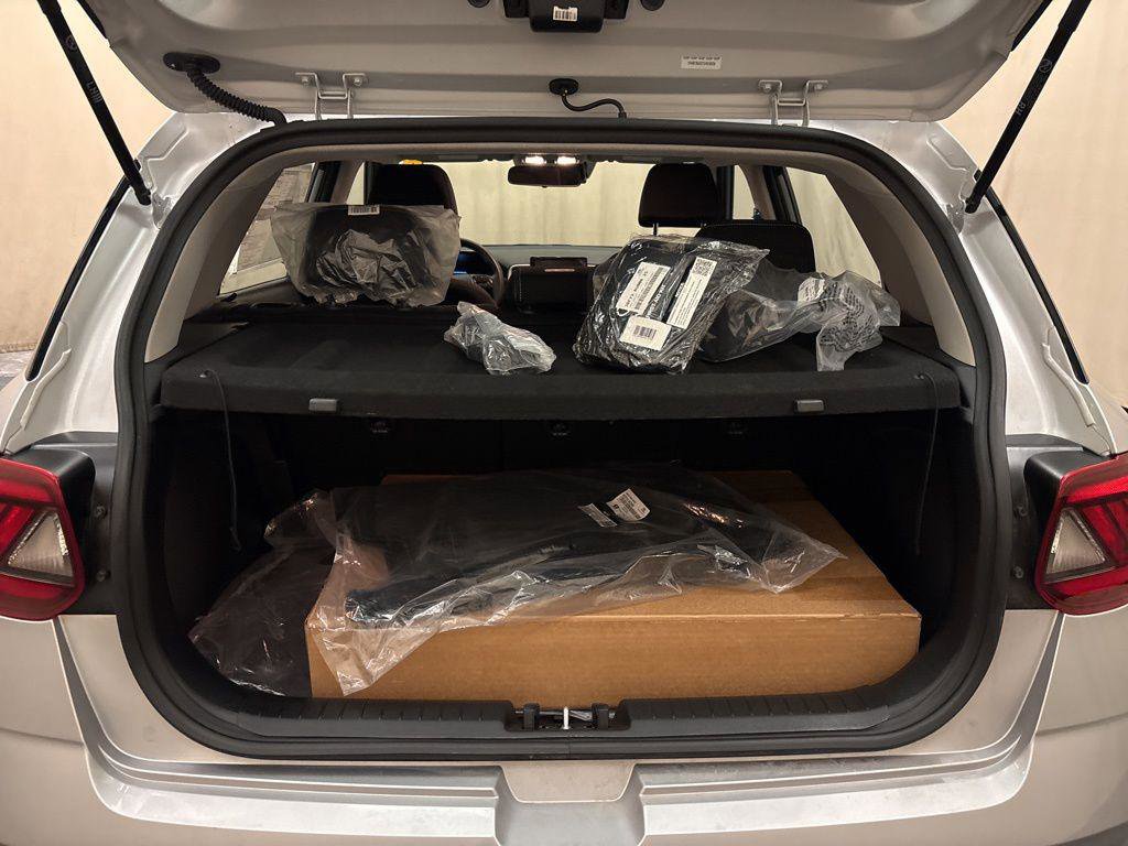 New 2026 Hyundai Venue SEL image 9