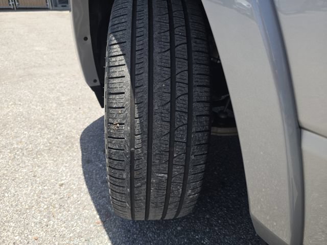 Used 2025 RAM 1500 Tungsten AWD/4WD image 33