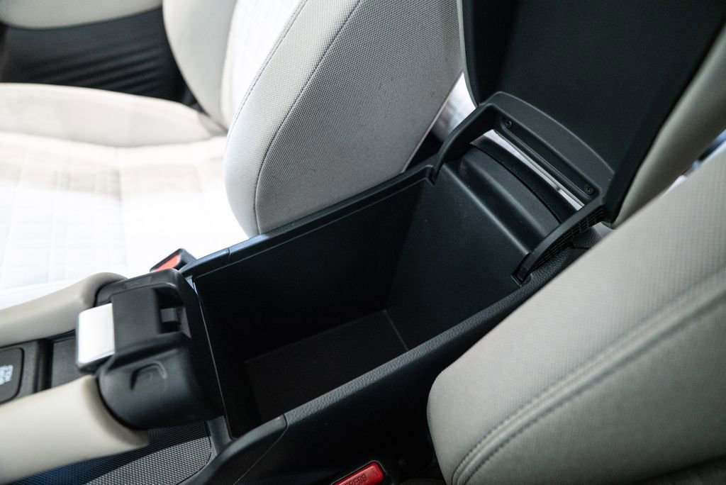 Used 2023 Honda HR-V LX image 31