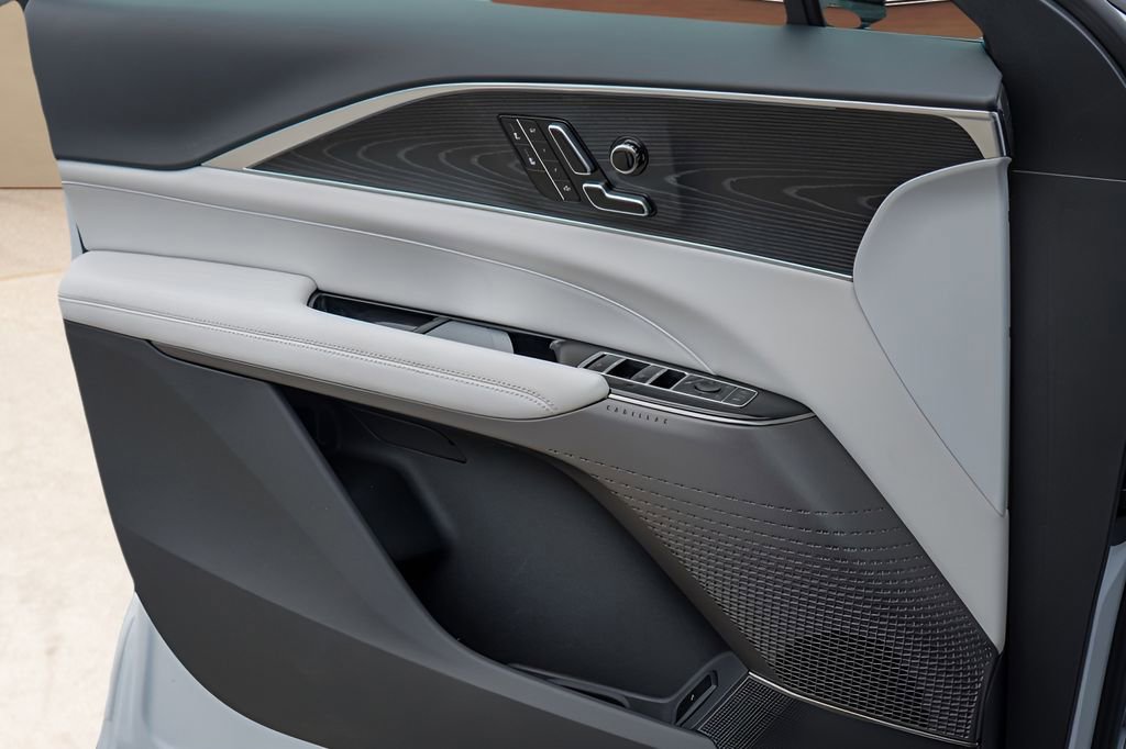 New 2026 Cadillac Lyriq Luxury w/ LPO, Floor Liner Package AWD/4WD image 16