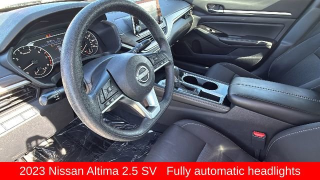 Used 2023 Nissan Altima 2.5 SV FWD image 10