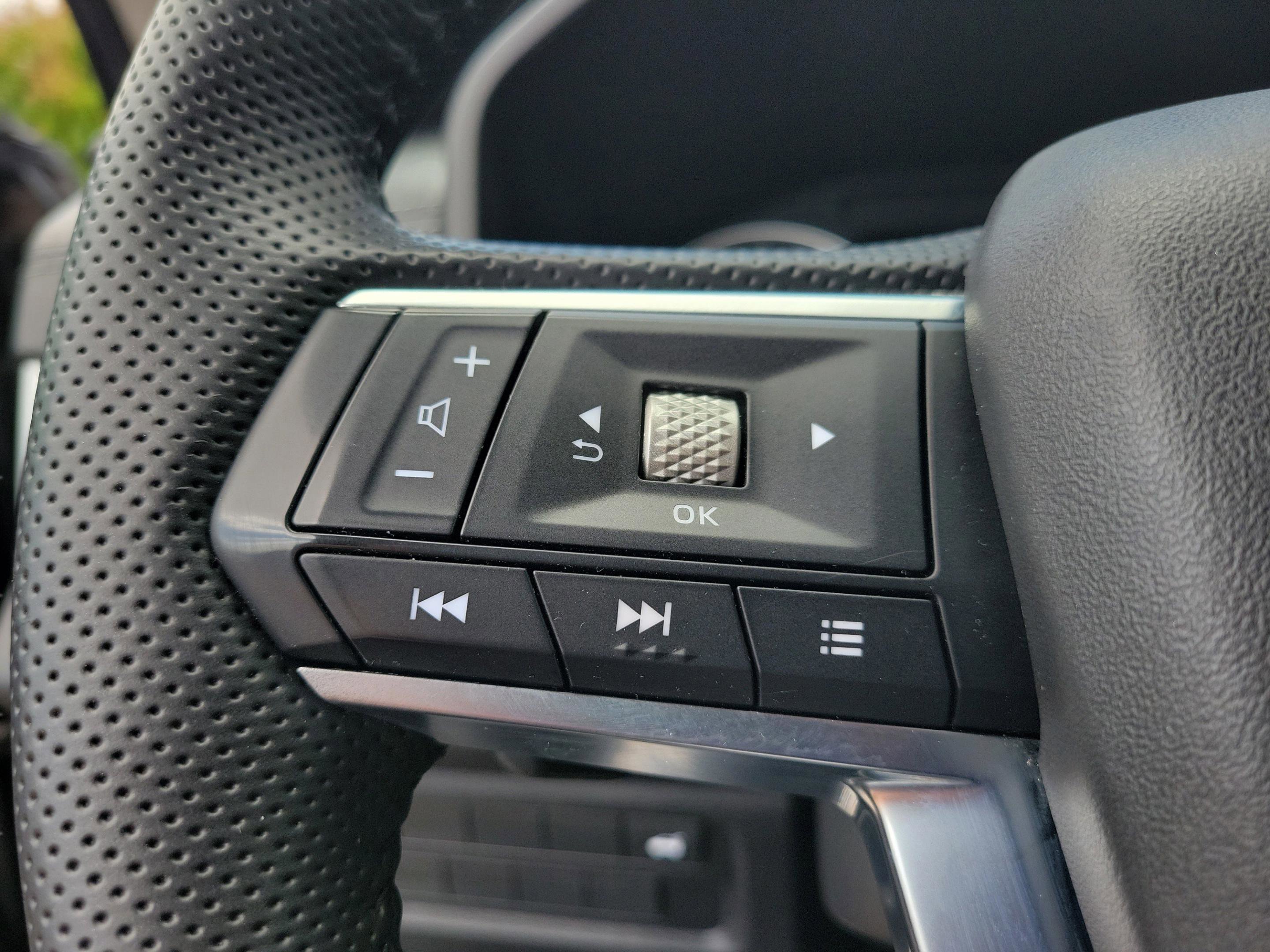 Used 2022 Mitsubishi Outlander SE image 28