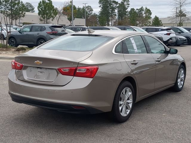 Used 2025 Chevrolet Malibu LT image 4