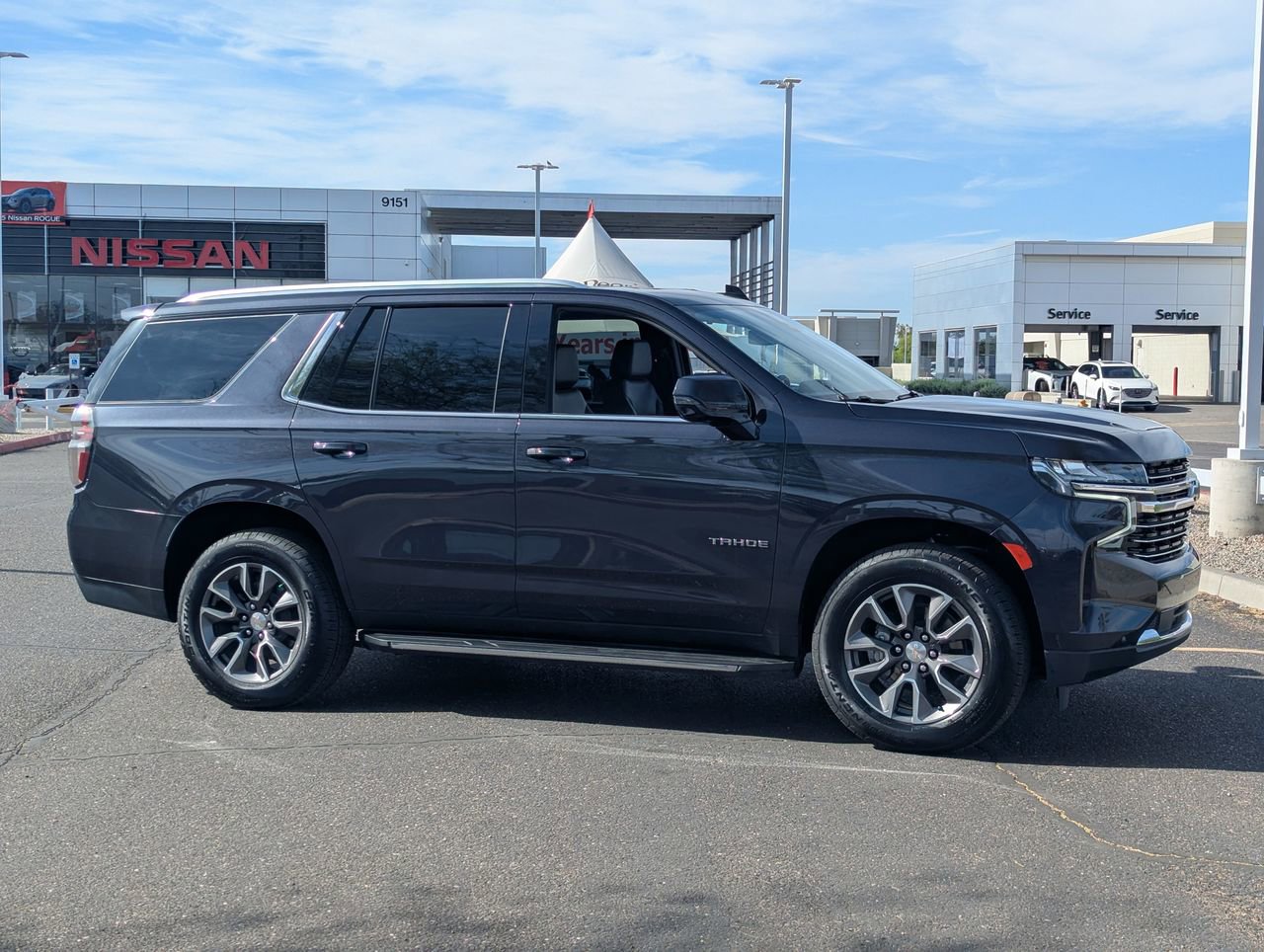 Used 2022 Chevrolet Tahoe LT w/ Luxury Package AWD/4WD image 6