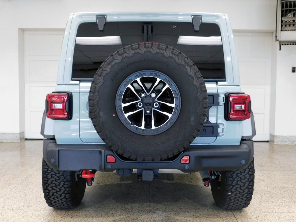 Used 2024 Jeep Wrangler Unlimited Rubicon AWD/4WD image 8