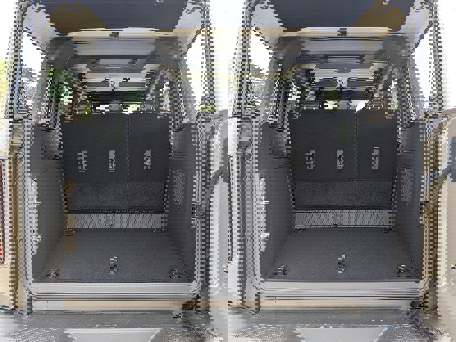 New 2025 Ford Bronco Badlands image 53