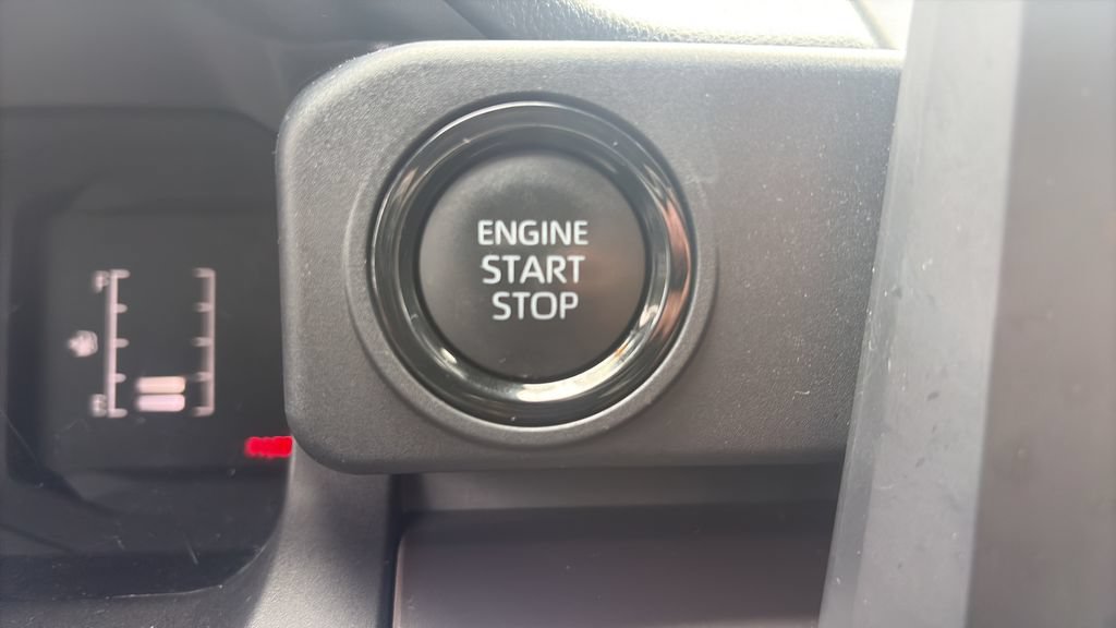 Used 2024 Toyota Tacoma SR5 RWD image 23