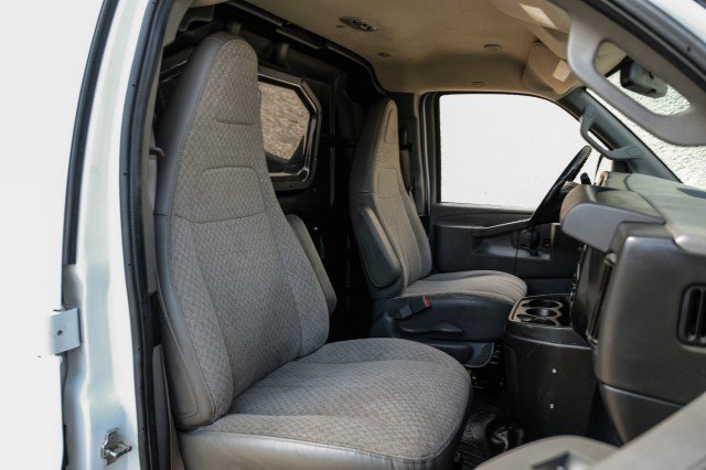 Used 2020 Chevrolet Express 2500 w/ Driver Convenience Package image 26