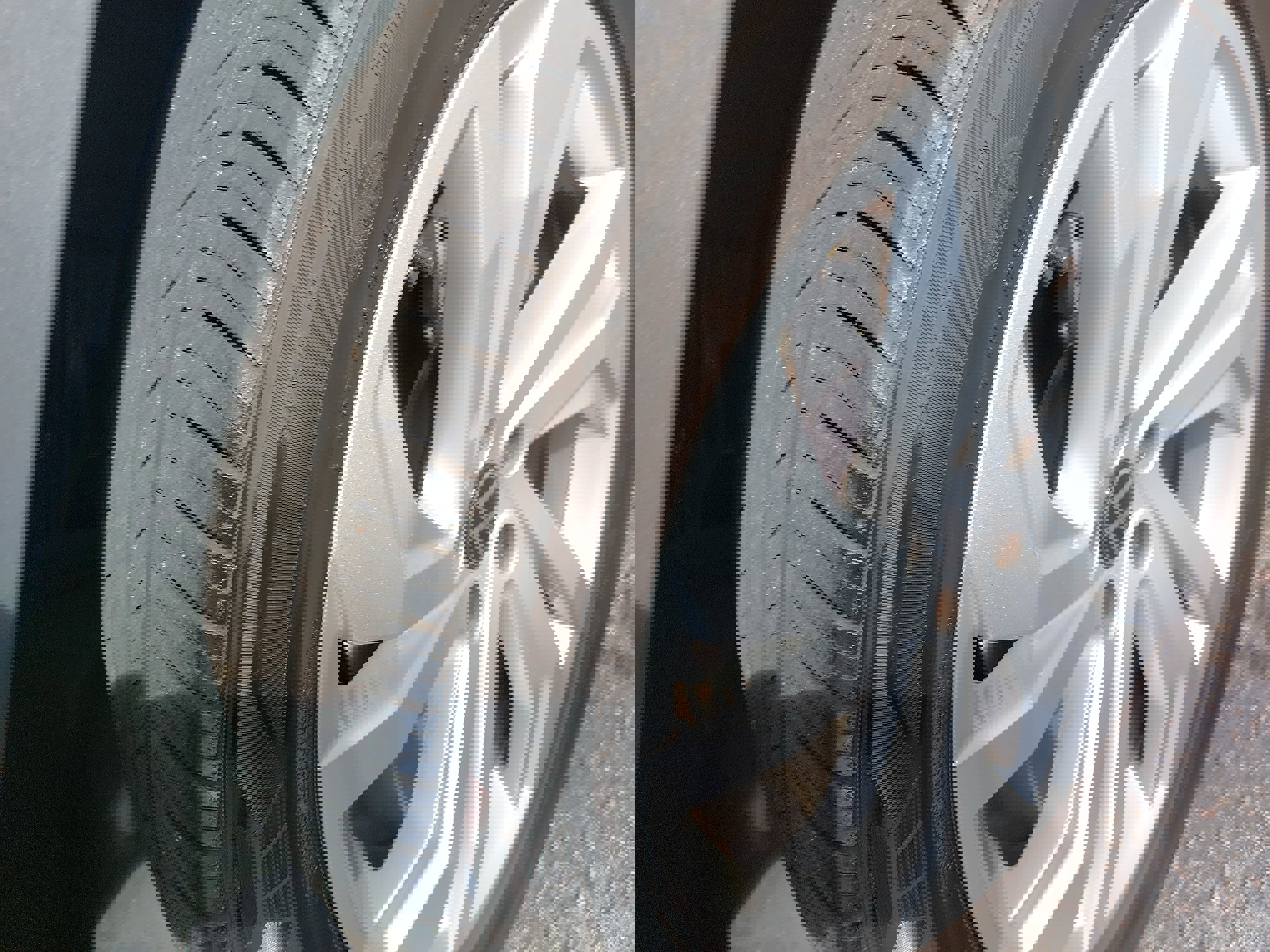 Used 2020 Volkswagen Atlas Cross Sport SEL image 35