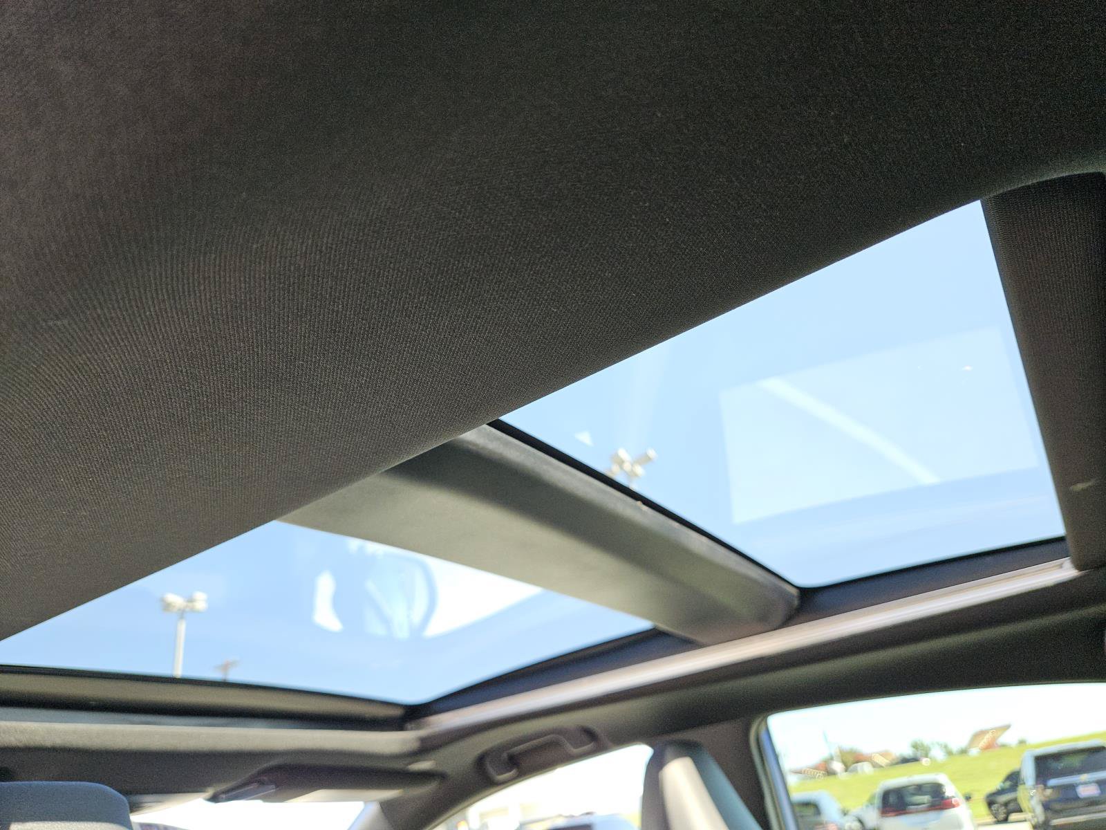 Used 2025 Toyota Camry XSE FWD image 28