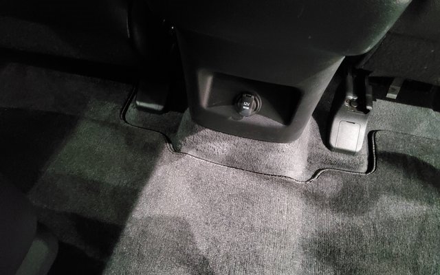 Used 2025 Kia Telluride S image 19