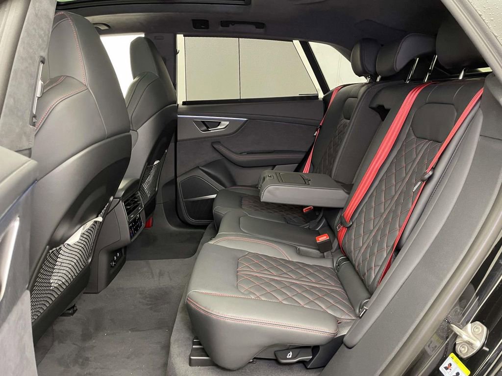New 2026 Audi SQ8 Prestige image 19