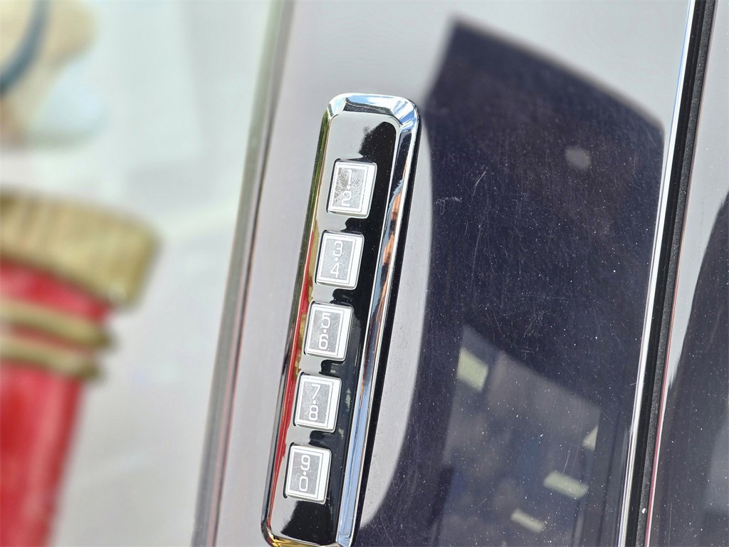 Used 2022 Ford F150 Raptor w/ Equipment Group 801A High image 21