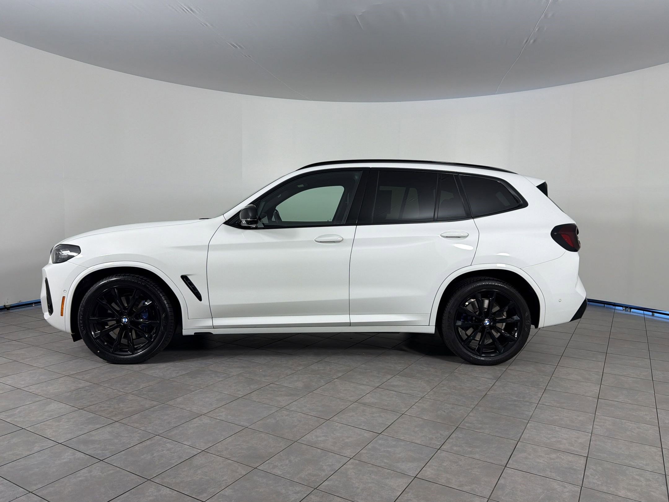 Certified 2024 BMW X3 M40i w/ Premium Package AWD/4WD image 2
