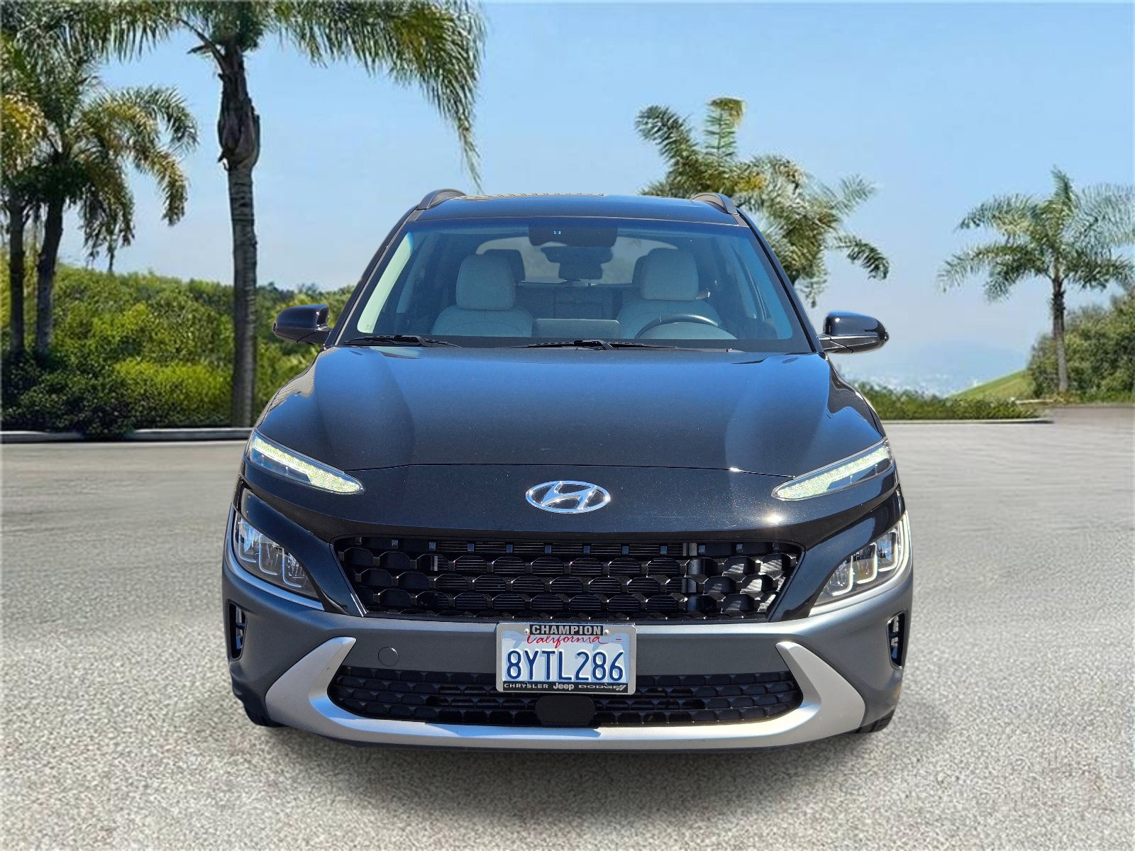 Used 2022 Hyundai Kona Limited FWD image 3