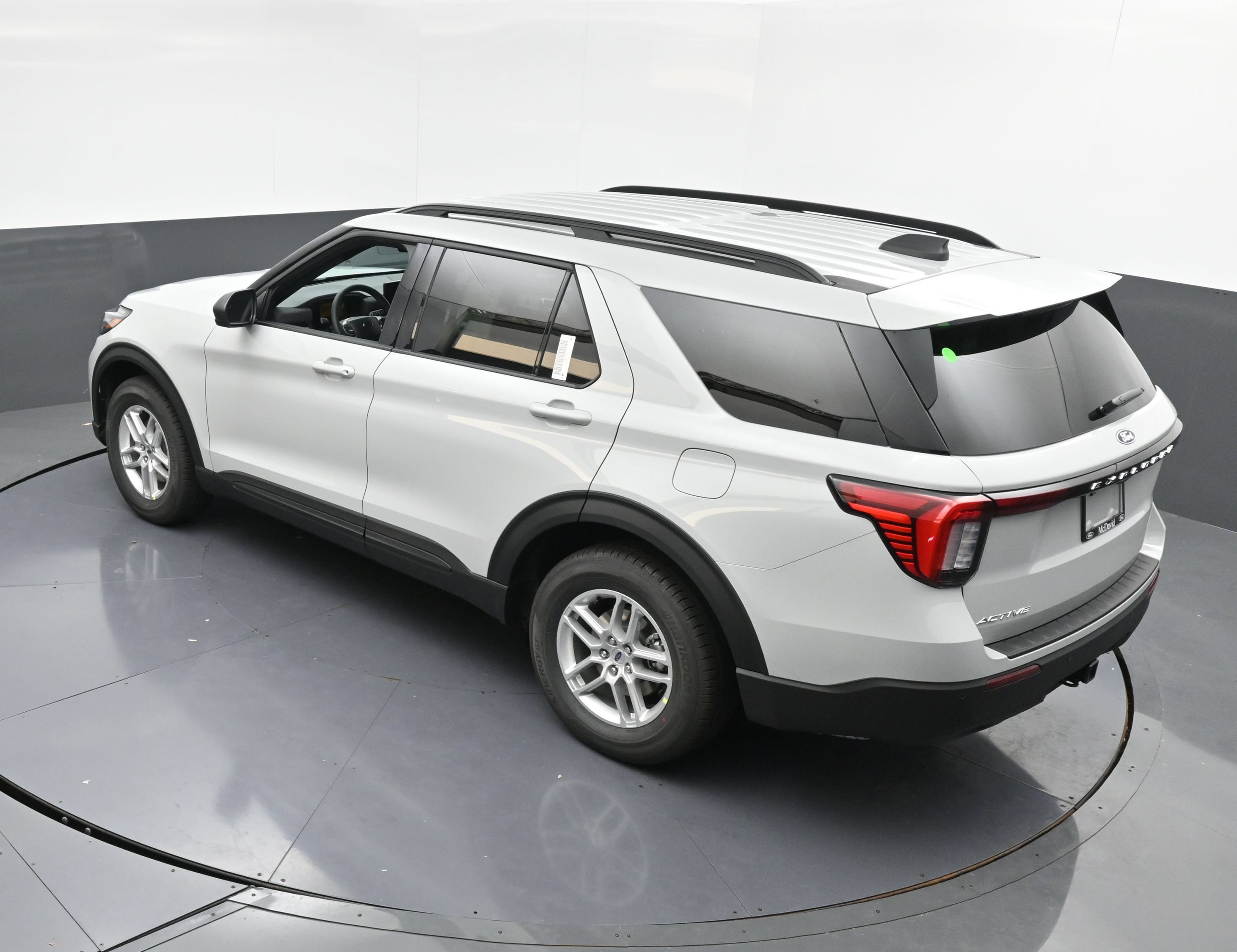 New 2027 Ford Explorer Active RWD image 22