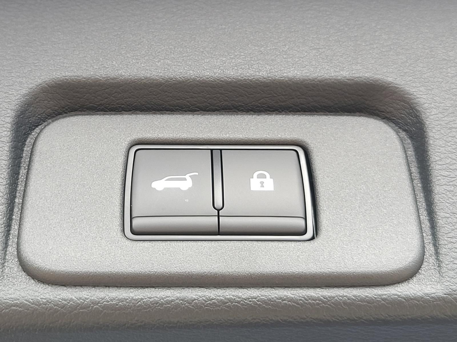 New 2026 Nissan Rogue Platinum image 16