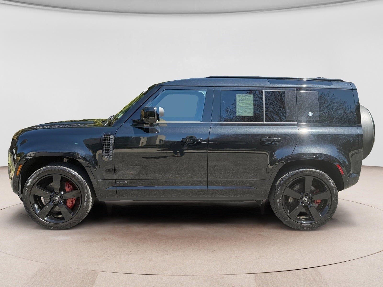 Certified 2024 Land Rover Defender 110 X AWD/4WD image 2