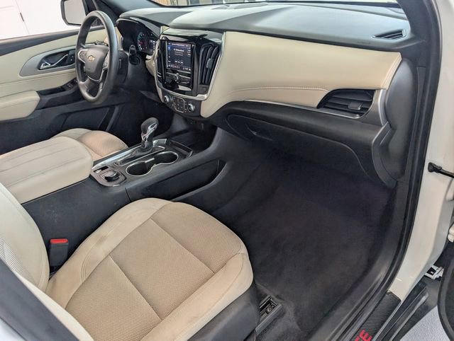 Certified 2022 Chevrolet Traverse LS FWD image 15