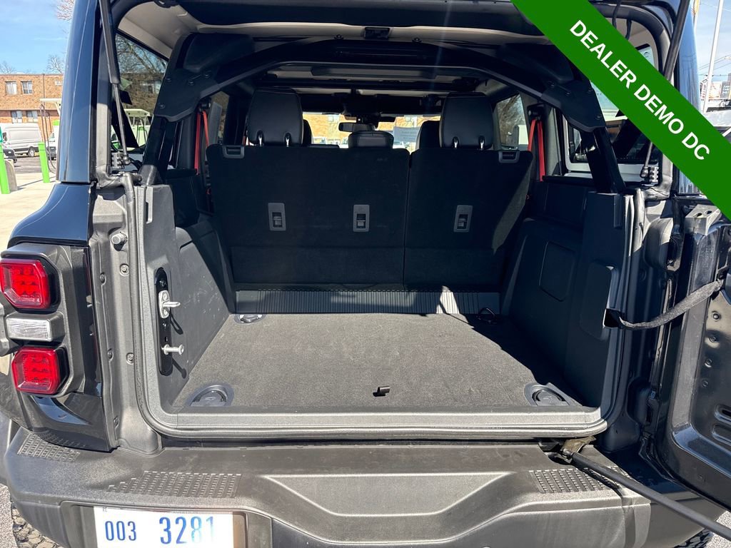 Used 2025 Ford Bronco Raptor AWD/4WD image 12