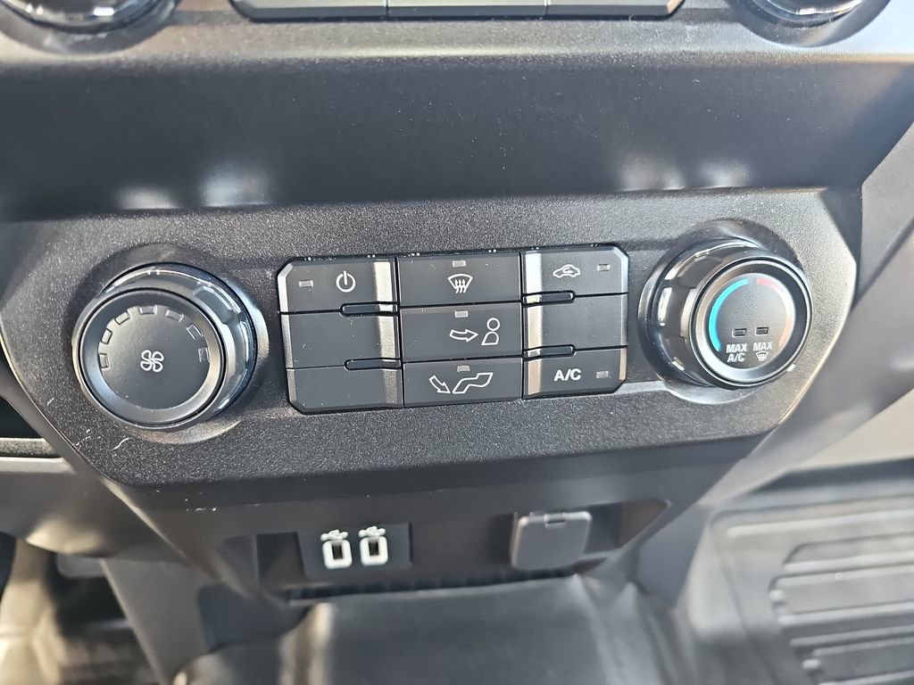 Used 2019 Ford F150 XLT w/ Trailer Tow Package image 21