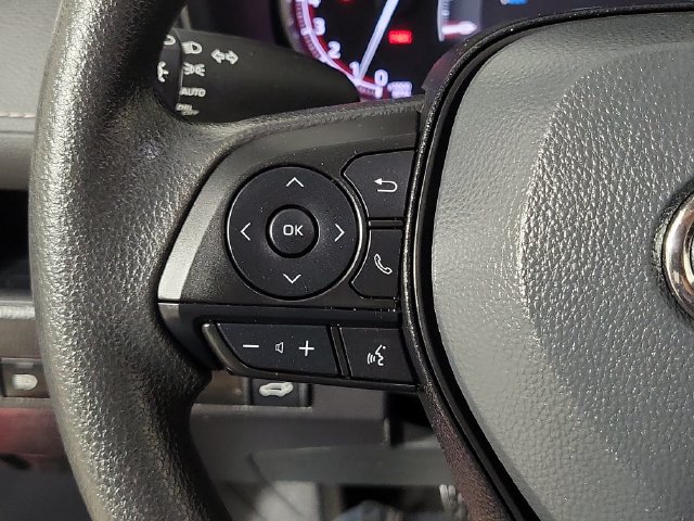 Used 2024 Toyota RAV4 XLE w/ Convenience Package FWD image 25