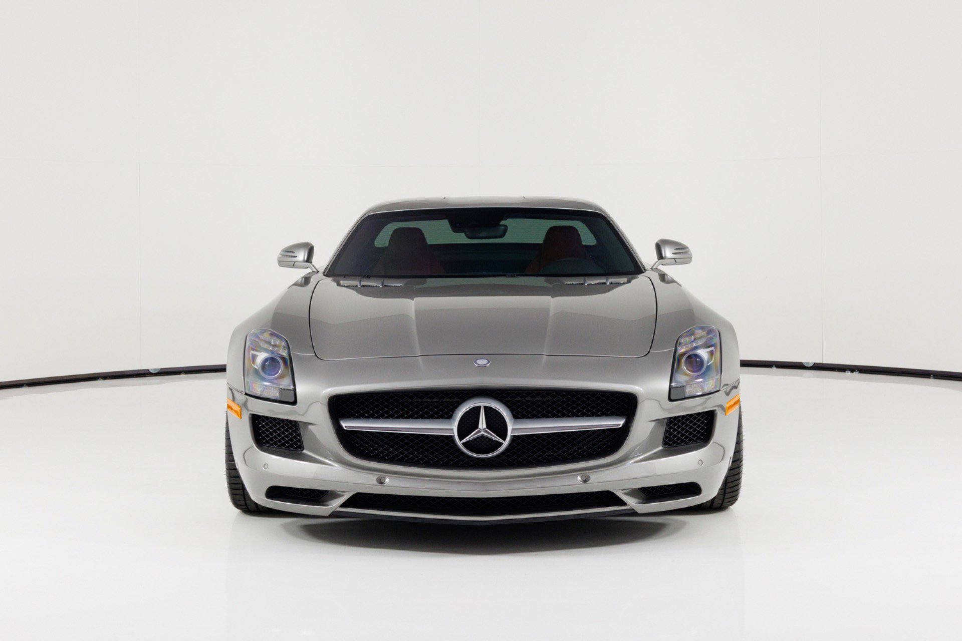 Used 2011 Mercedes-Benz SLS AMG Coupe image 10