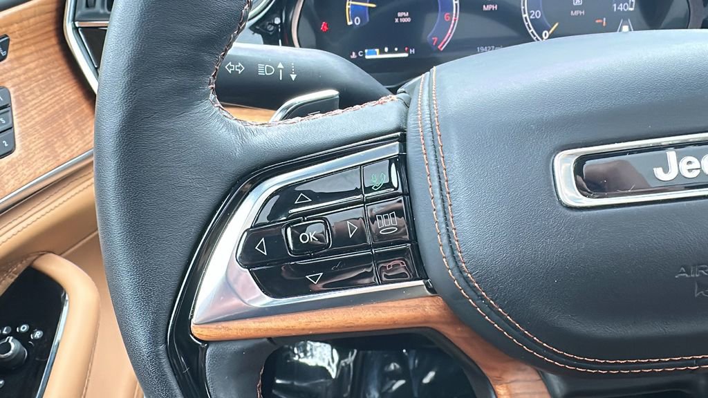 Used 2024 Jeep Grand Cherokee L Summit image 18