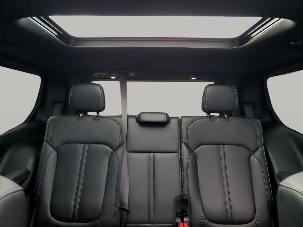 Used 2023 Jeep Grand Wagoneer 4WD image 27