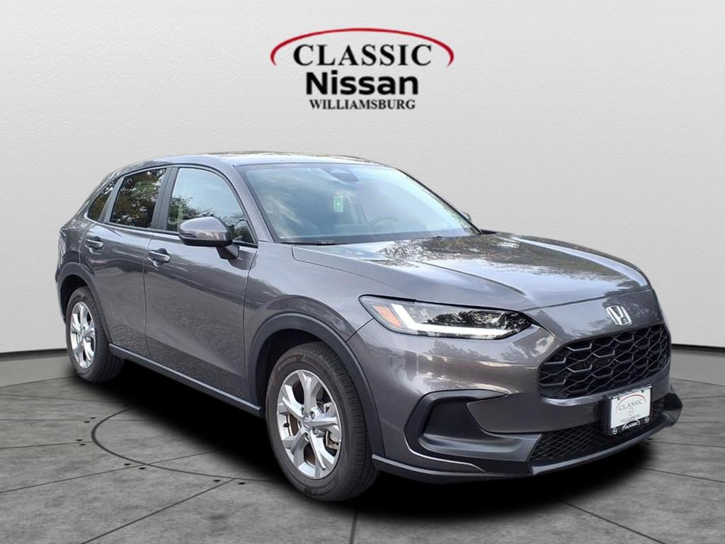 Used 2025 Honda HR-V LX