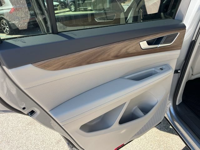 New 2026 Volkswagen Atlas SE FWD image 11
