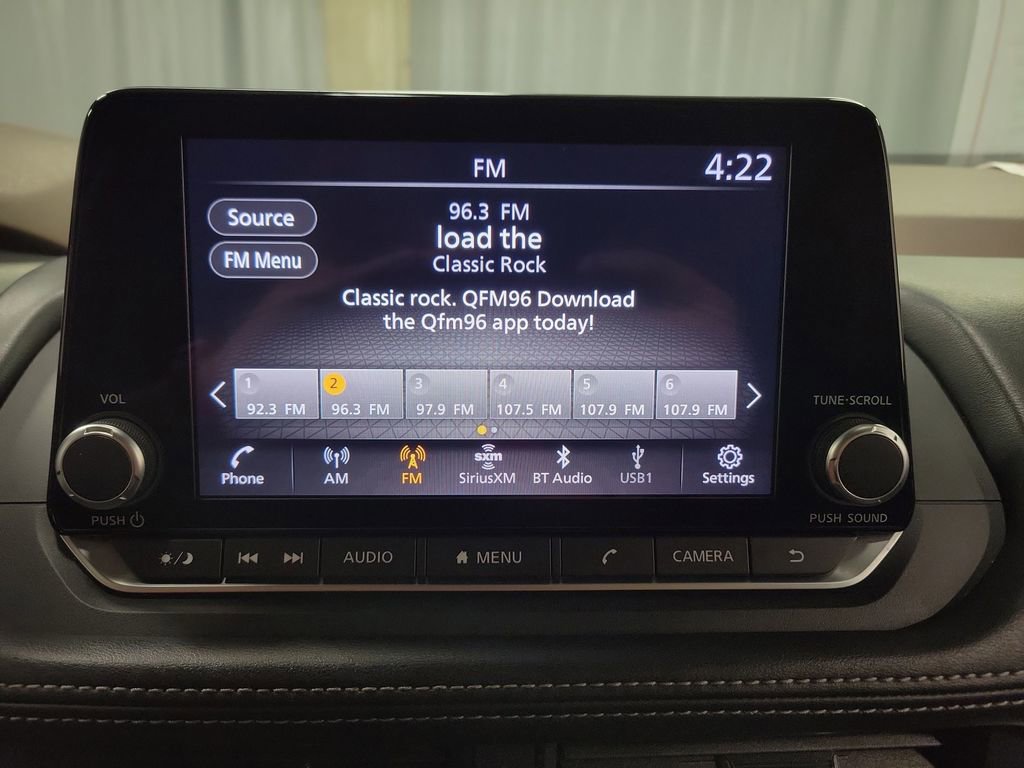 Used 2023 Nissan Rogue SV FWD image 18