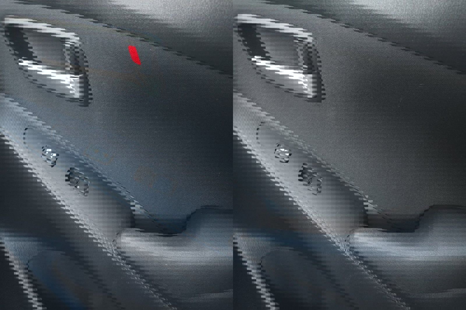 Used 2020 Toyota Yaris LE FWD image 19