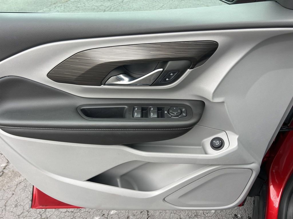 Used 2024 GMC Terrain SLT w/ Elevation Edition AWD/4WD image 16