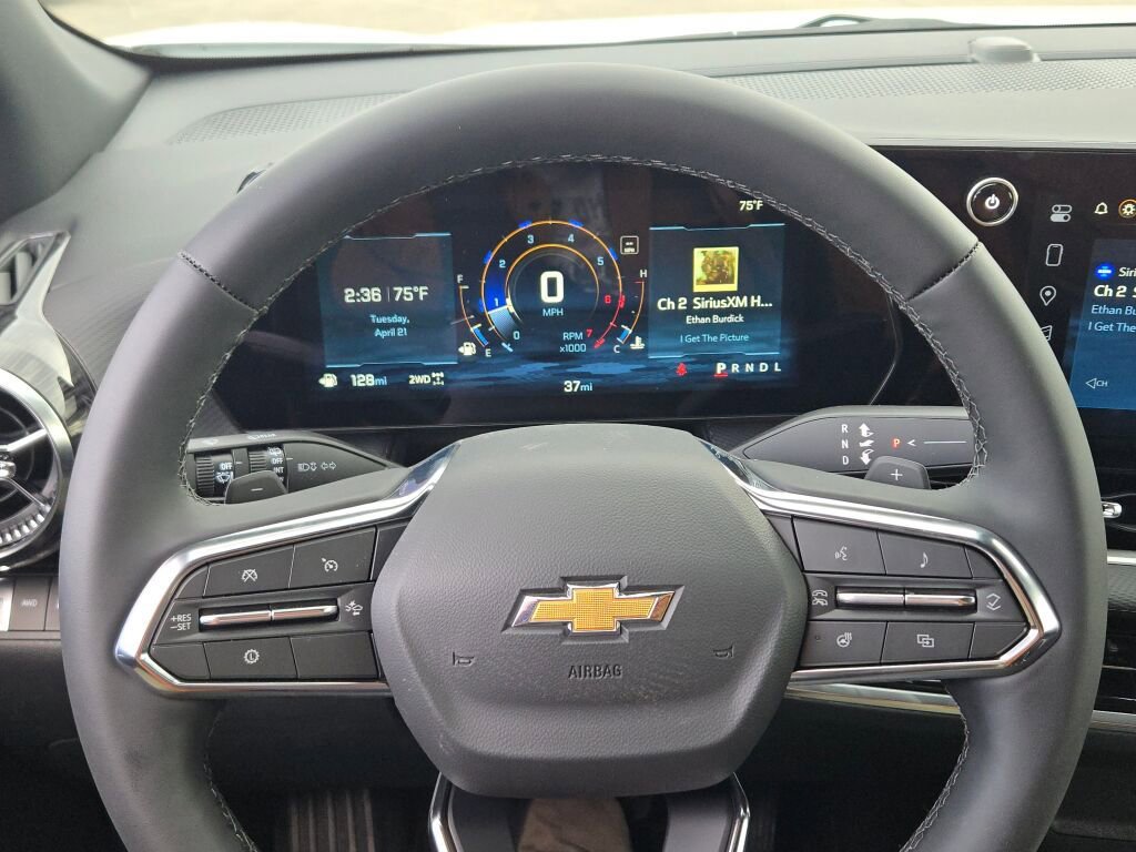 New 2026 Chevrolet Equinox LT w/ Safety and Technology Package AWD/4WD image 30