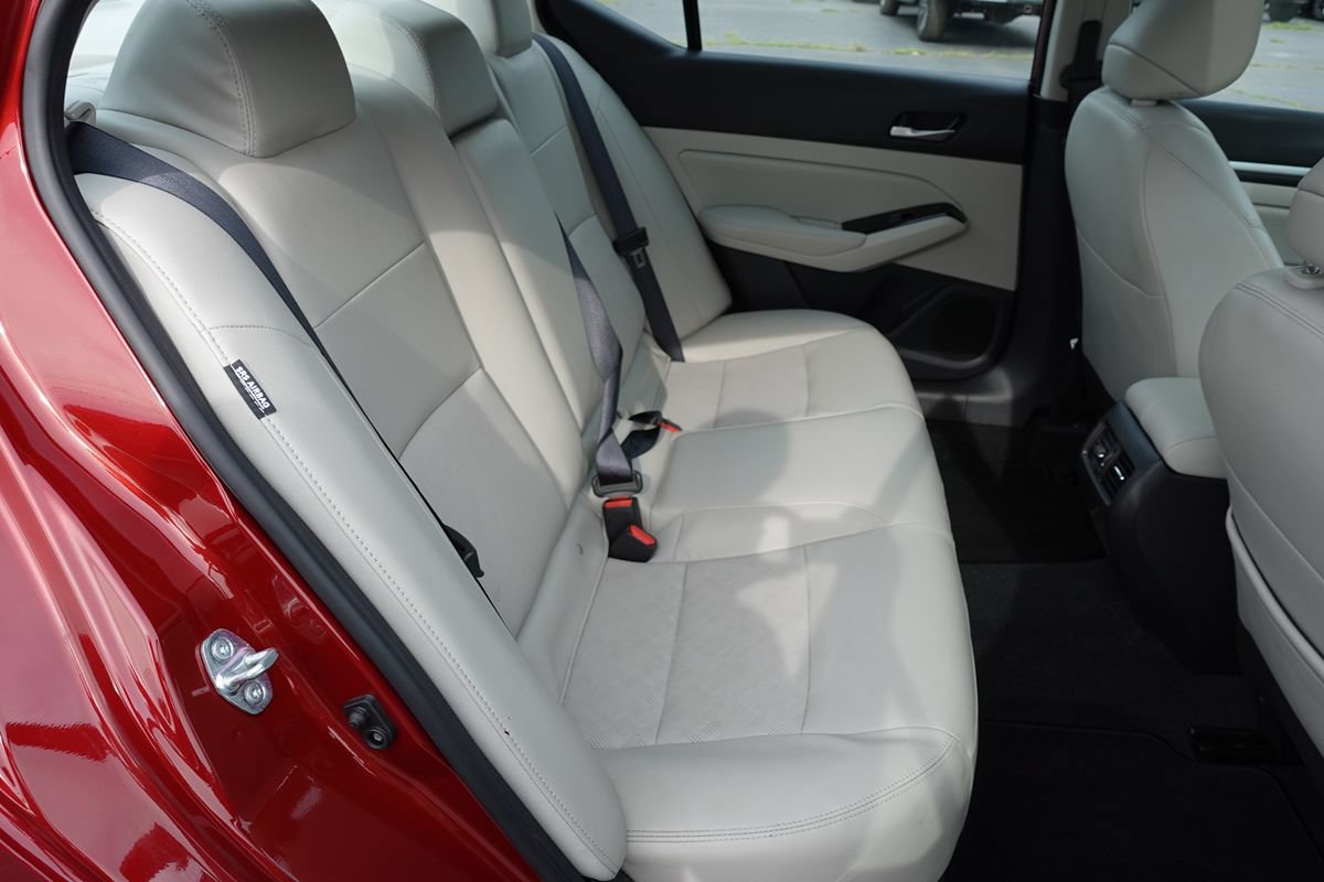 Used 2024 Nissan Altima 2.5 SL AWD/4WD image 28