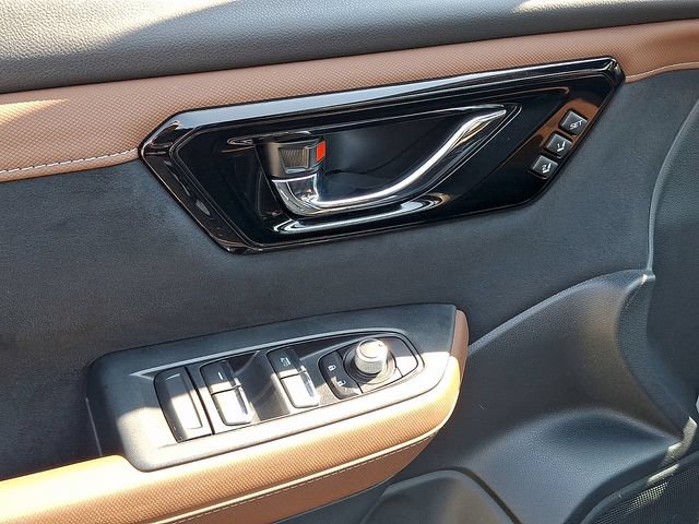 Used 2025 Subaru Forester Touring AWD/4WD image 13