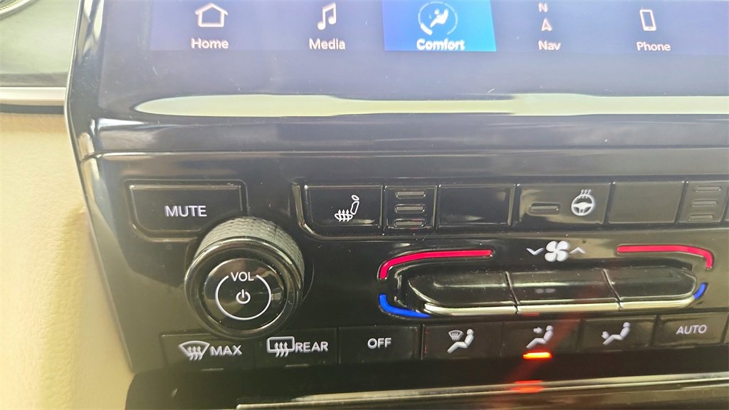 Used 2022 Jeep Grand Cherokee L Limited image 24