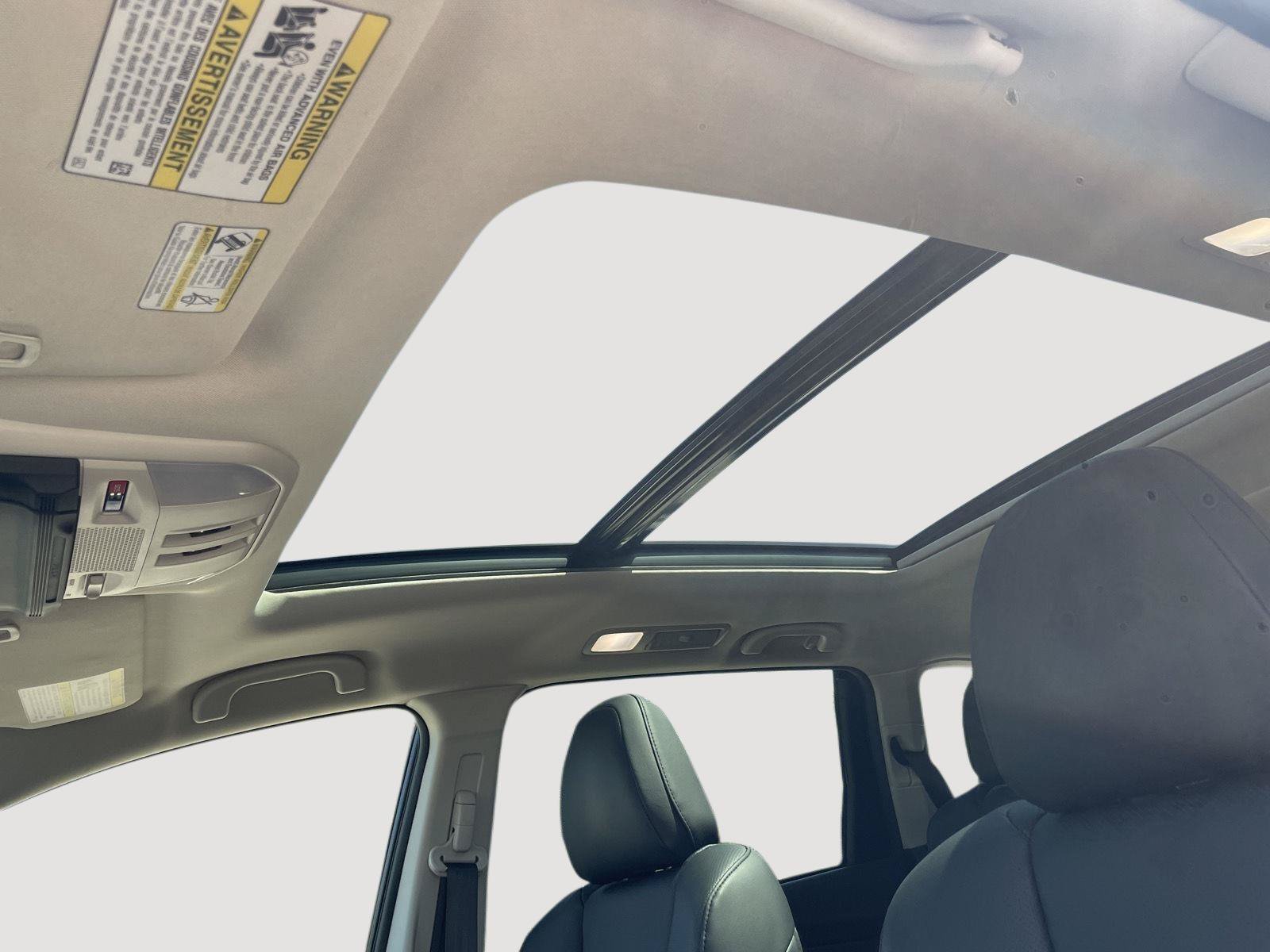 Certified 2025 Subaru Ascent Bronze Edition AWD/4WD image 4