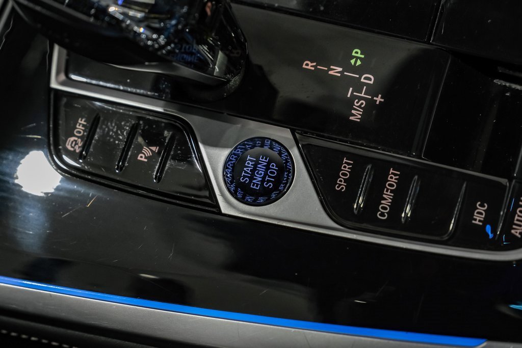 Used 2024 BMW ALPINA XB7 image 22